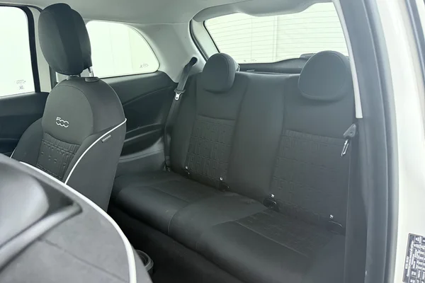 Fiat E-500 (2023) — foto 18 van 19