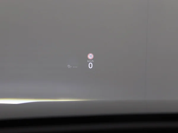 VOLKSWAGEN Passat Variant eHybrid (PHEV) (2025) — foto 21 van 25