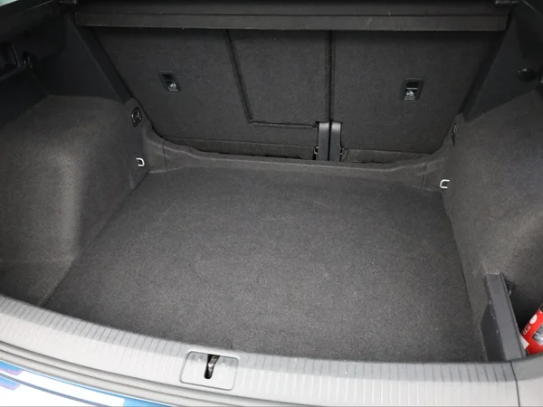 VOLKSWAGEN Tiguan (2022) — foto 2 van 22