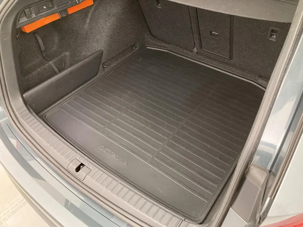 SKODA Octavia Combi (2021) — foto 16 van 36