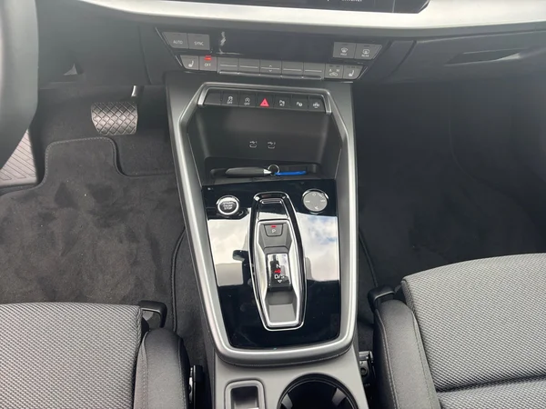 AUDI A3 Allstreet (2024) — foto 4 van 20