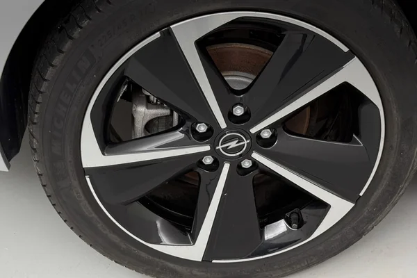 Opel Astra (2024) — foto 25 van 33
