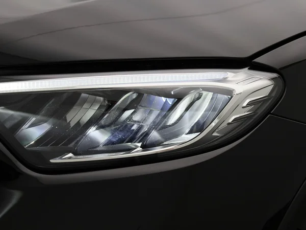 Mercedes-Benz GLC (2025) — foto 7 van 53