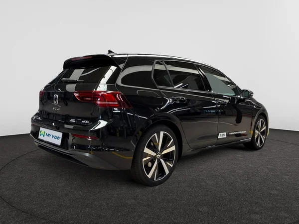 VOLKSWAGEN Golf VIII (2026) — foto 12 van 21