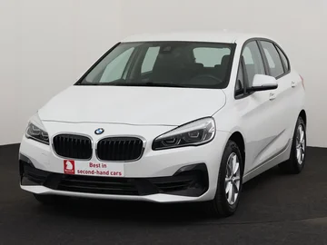 BMW 216 (2021)
