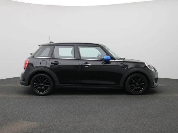 MINI One (2022) — foto 36 van 39