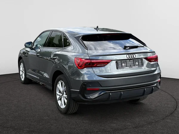 AUDI Q3 Sportback (2024) — foto 15 van 21