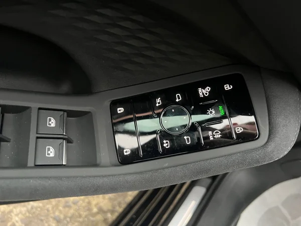 AUDI A5 Avant e-hybrid (PHEV) (2026) — foto 14 van 24