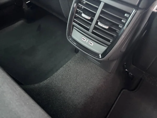 SKODA Kamiq (2024) — foto 19 van 22