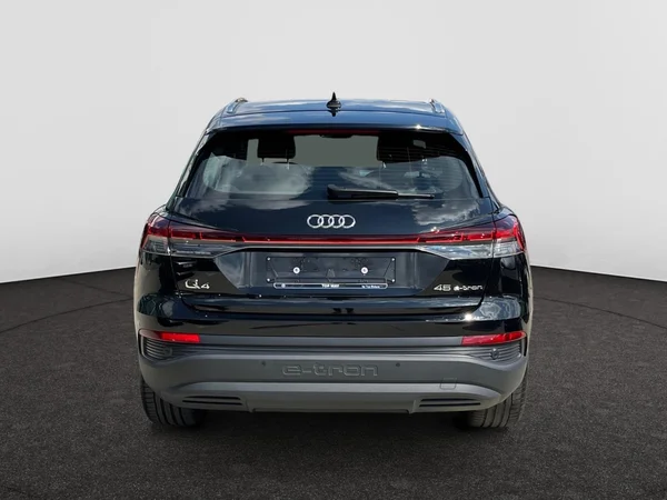 AUDI Q4 e-tron (2025) — foto 15 van 22