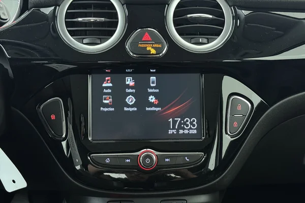 Opel Adam (2019) — foto 3 van 17
