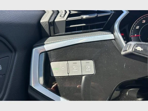Audi Q3 Sportback (2022) — foto 18 van 29