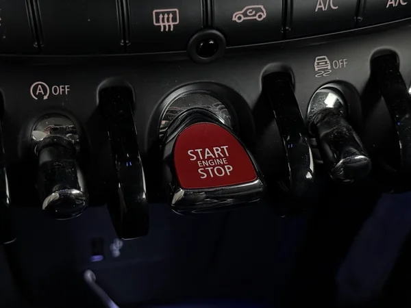 MINI Cooper (2021) — foto 16 van 29
