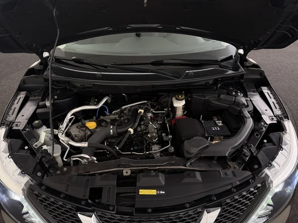 NISSAN Qashqai (2017) — foto 6 van 28