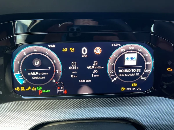 VOLKSWAGEN Golf VIII (2026) — foto 15 van 16