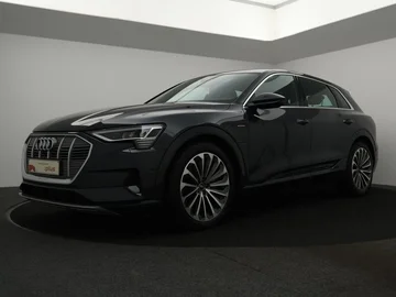 AUDI e-tron (2022)