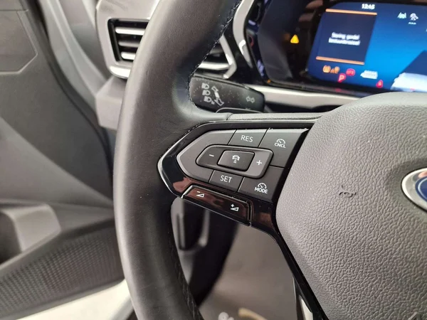 Ford Tourneo Connect (2025) — foto 3 van 14