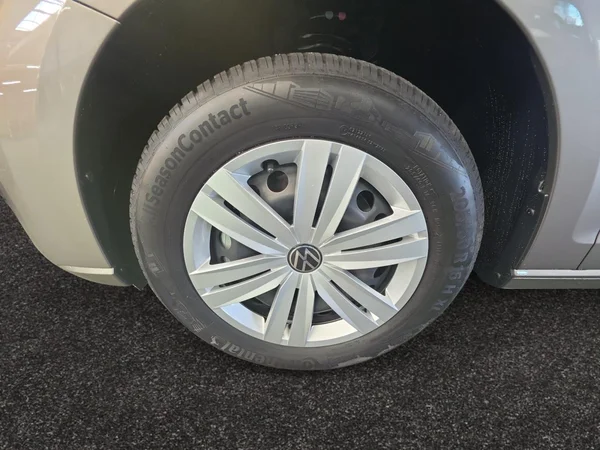 VOLKSWAGEN Caddy Maxi Cargo (2026) — foto 16 van 24
