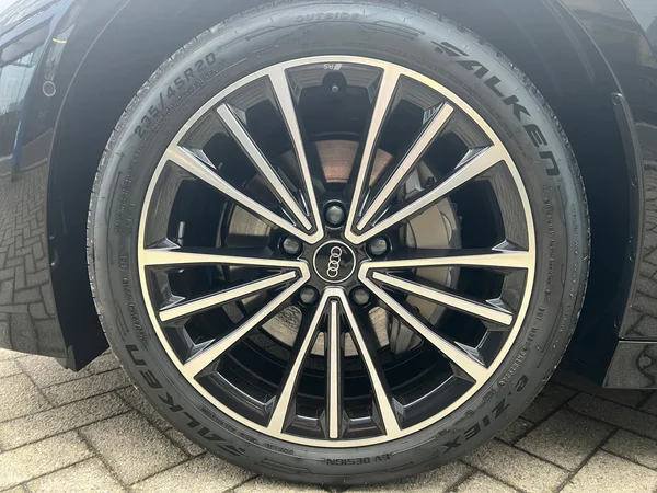 AUDI A6 Avant e-tron (2026) — foto 16 van 24