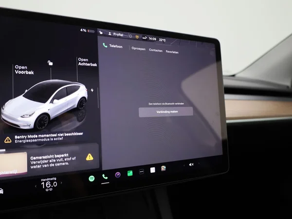 Tesla Model Y (2024) — foto 16 van 46
