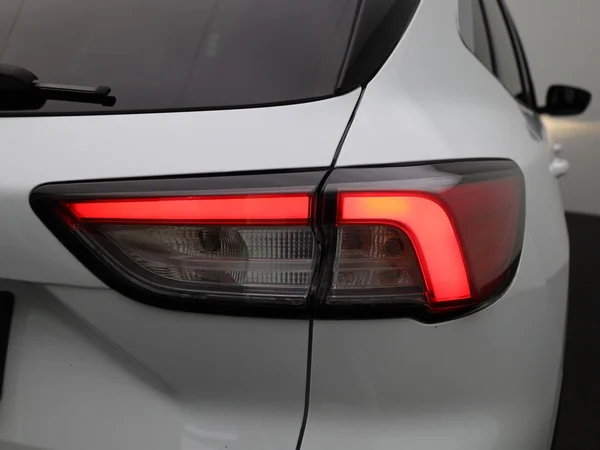 Ford Kuga (2024) — foto 26 van 39