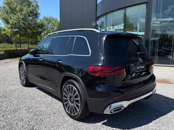 Mercedes-Benz GLB (2024) — foto 21 van 23