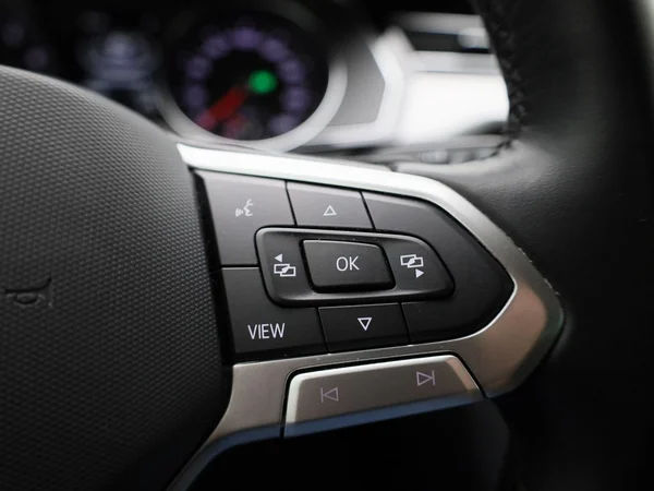 Volkswagen Passat (2023) — foto 8 van 42