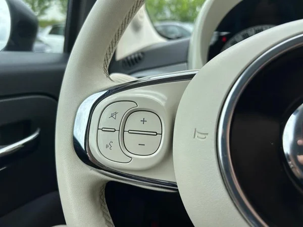 FIAT 500 (2023) — foto 18 van 31