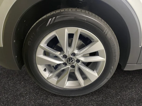 VOLKSWAGEN T-Cross (2025) — foto 13 van 15