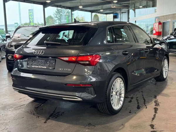 Audi A3 (2022) — foto 10 van 17