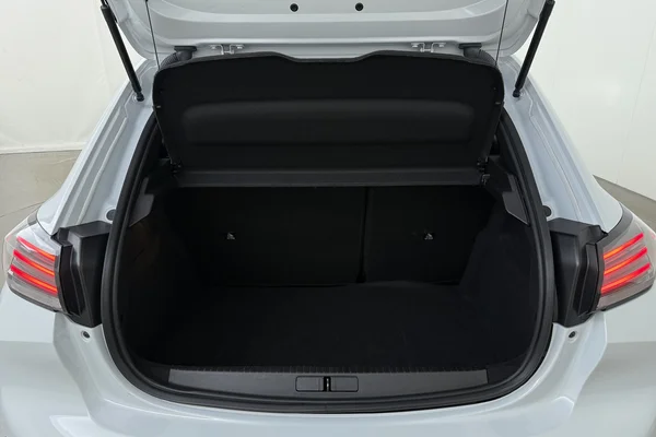 Peugeot 208 (2025) — foto 15 van 19
