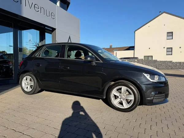 Audi A1 (2016) — foto 13 van 23