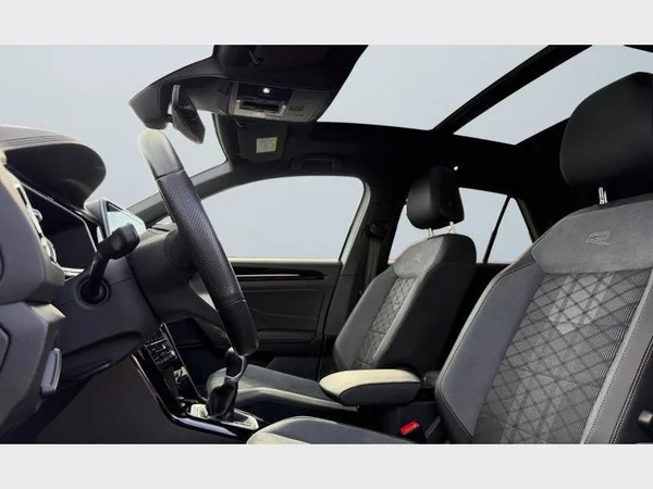 Volkswagen T-Roc (2024) — foto 5 van 26