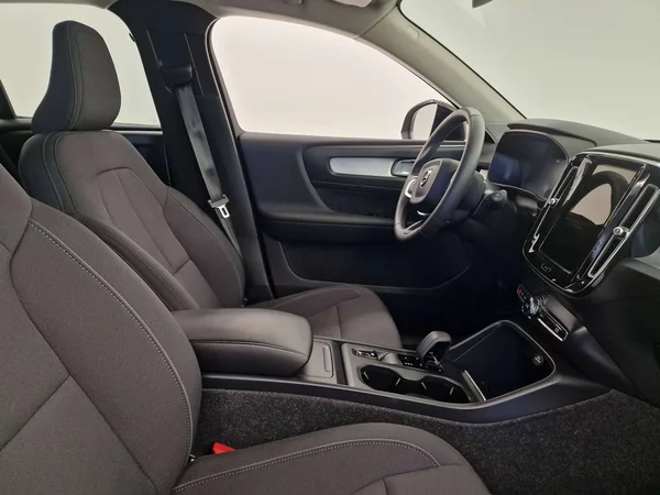 Volvo XC40 (2022) — foto 12 van 15