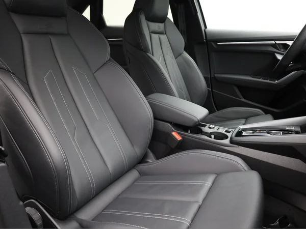 AUDI A3 Sedan (2025) — foto 16 van 21
