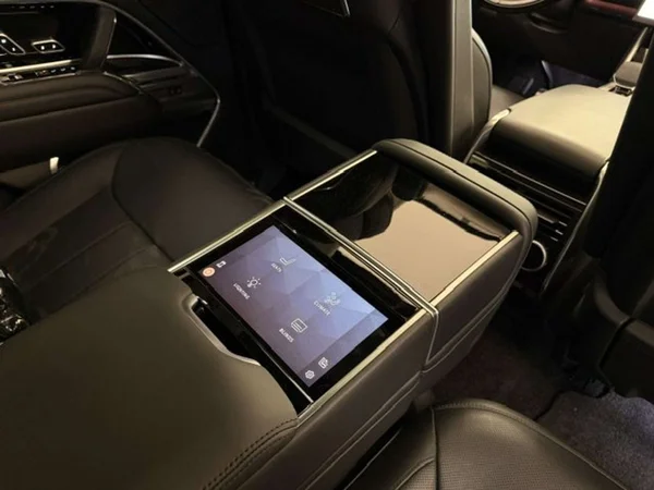 Land Rover Range Rover (2024) — foto 6 van 25