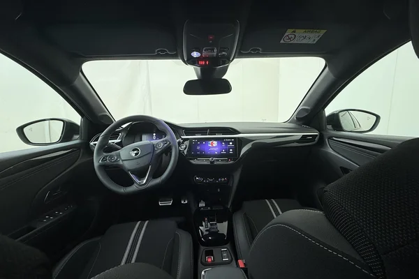 Opel Corsa (2023) — foto 22 van 22