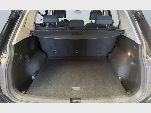 Volkswagen Tiguan Allspace (2022) — foto 21 van 29