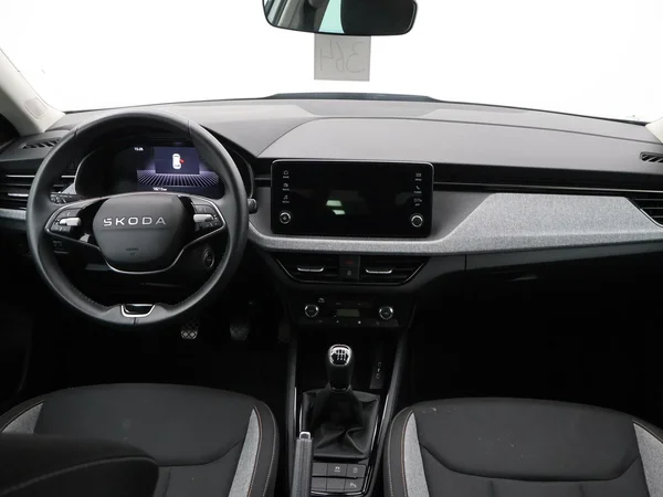 SKODA Kamiq (2025) — foto 4 van 21