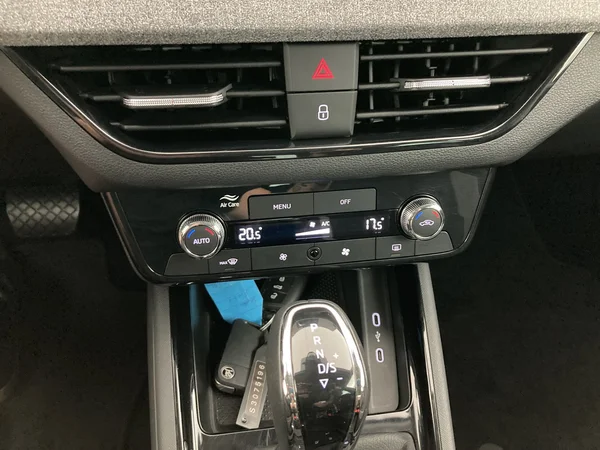 SKODA Scala (2025) — foto 13 van 36