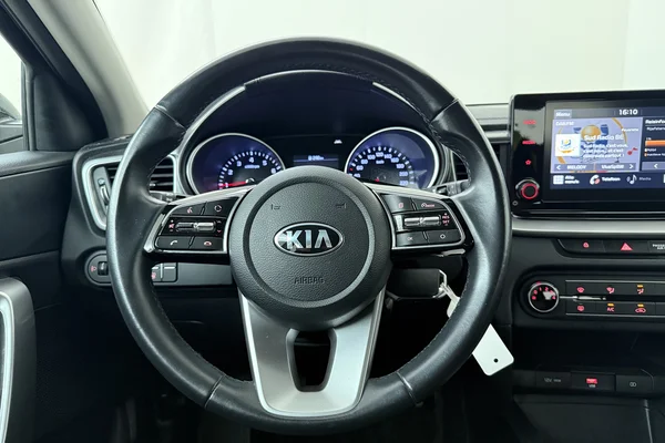 Kia Xceed (2021) — foto 2 van 20