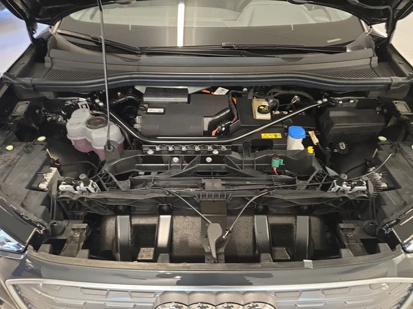 AUDI Q4 e-tron (2025) — foto 20 van 24