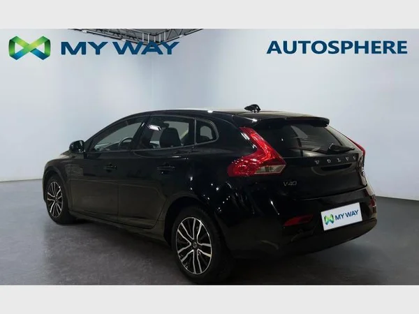 Volvo V40 (2019) — foto 12 van 29