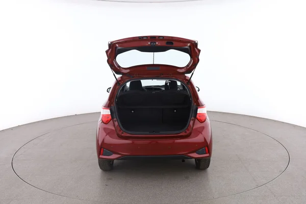 Toyota Yaris (2017) — foto 7 van 16