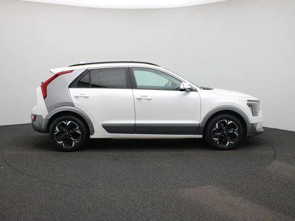 Kia Niro (2024) — foto 46 van 49