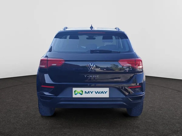 VOLKSWAGEN T-Roc (2021) — foto 12 van 17