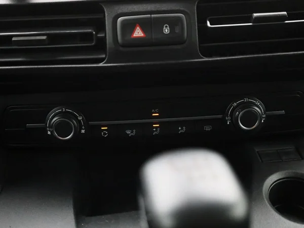 Opel Combo Life (2023) — foto 13 van 34