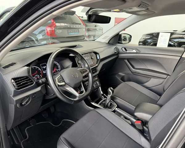 Volkswagen T-Cross (2022) — foto 11 van 30