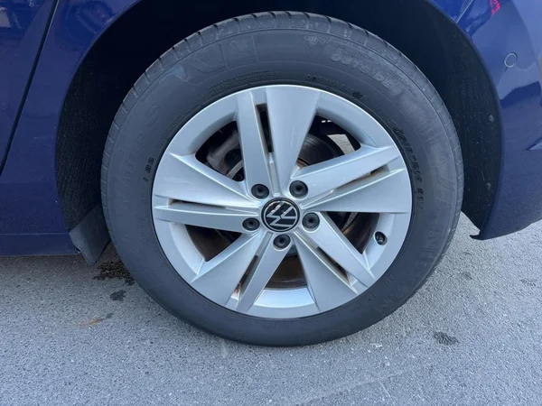 VOLKSWAGEN Golf VIII (2024) — foto 13 van 21