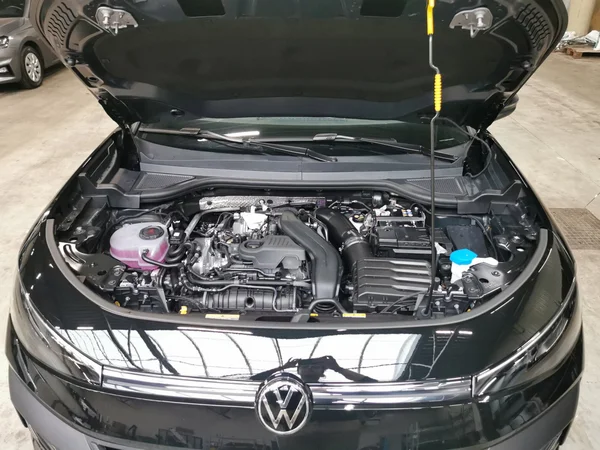 VOLKSWAGEN T-Roc (2026) — foto 13 van 15
